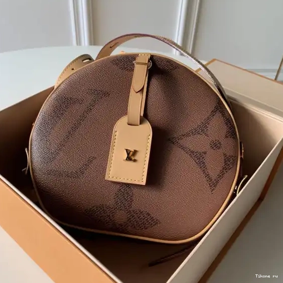 Affordable BOITE Louis Vuitton PETITE CHAPEAU 0505